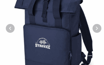 Školní „merch“ v prodeji